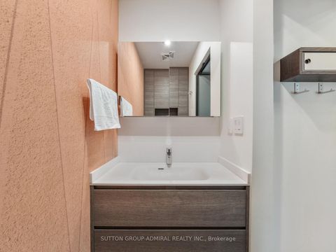 Photo 16 at 410 - 90 Niagara Street, Niagara, Toronto