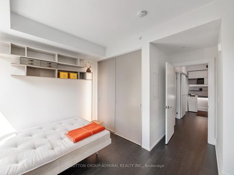 Photo 24 at 410 - 90 Niagara Street, Niagara, Toronto