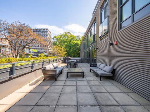 Photo 33 at 410 - 90 Niagara Street, Niagara, Toronto