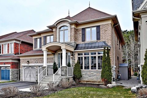 Photo 1 at 95 Vines Place, Bayview Southeast, Aurora