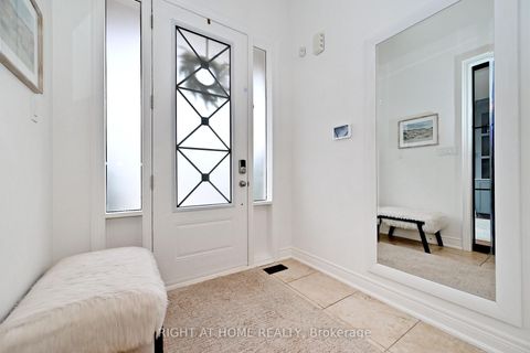 Photo 4 at 95 Vines Place, Bayview Southeast, Aurora