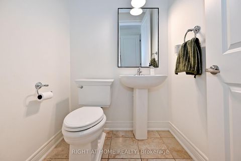Photo 16 at 95 Vines Place, Bayview Southeast, Aurora