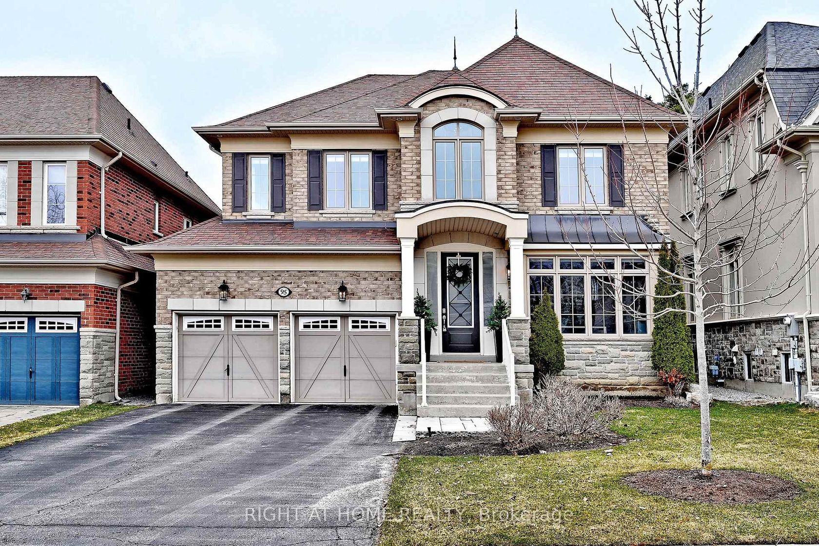 95 Vines Place, Bayview Southeast, Aurora photo number 2