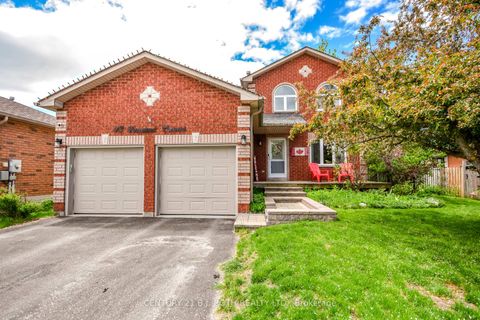 Photo 0 at 42 Farmstead Crescent, Holly, Barrie