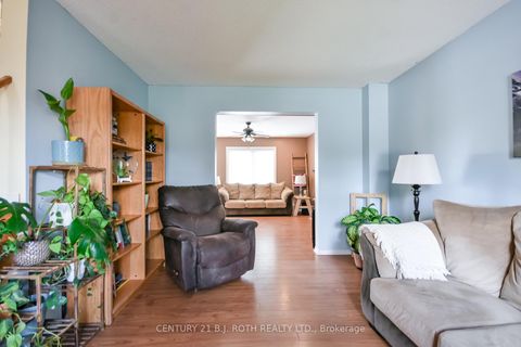 Photo 3 at 42 Farmstead Crescent, Holly, Barrie