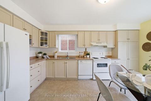 Photo 14 at 90 Bloom Avenue, Newcastle, Clarington