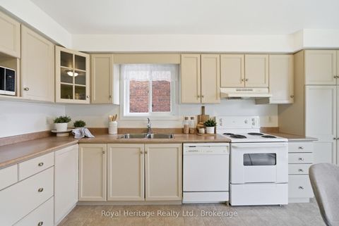 Photo 16 at 90 Bloom Avenue, Newcastle, Clarington