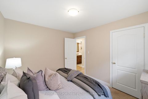 Photo 19 at 90 Bloom Avenue, Newcastle, Clarington