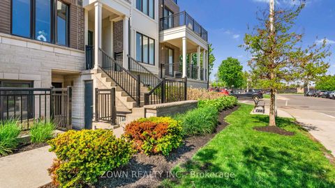 Photo 2 at 25 - 70 Eastwood Park Gardens, Long Branch, Toronto