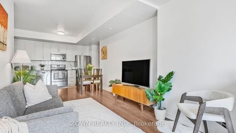 Photo 7 at 25 - 70 Eastwood Park Gardens, Long Branch, Toronto