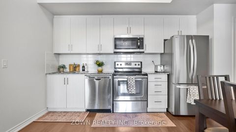 Photo 11 at 25 - 70 Eastwood Park Gardens, Long Branch, Toronto