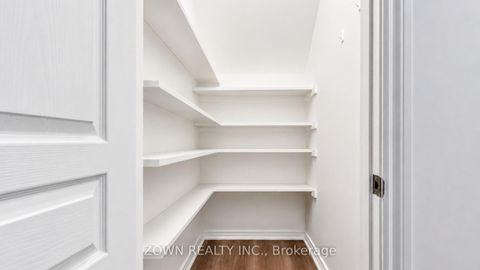 Photo 24 at 25 - 70 Eastwood Park Gardens, Long Branch, Toronto