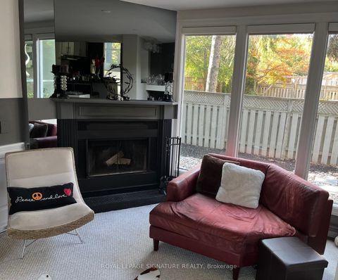 Photo 12 at 90 Berkinshaw Crescent, Don Mills, Toronto