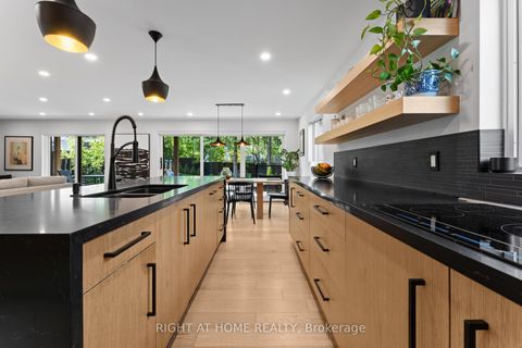 Photo 16 at 10 Wingrove Hill, City Centre West, Toronto