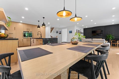 Photo 19 at 10 Wingrove Hill, City Centre West, Toronto