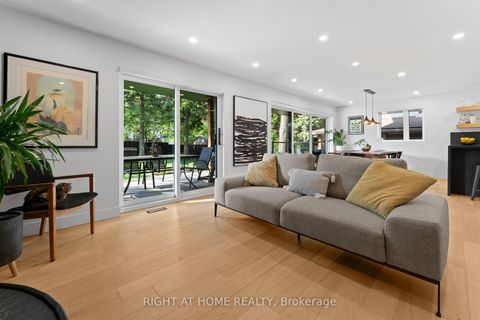Photo 22 at 10 Wingrove Hill, City Centre West, Toronto