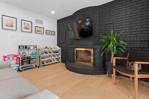 Photo 24 at 10 Wingrove Hill, City Centre West, Toronto
