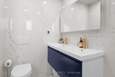 Photo 32 at 10 Wingrove Hill, City Centre West, Toronto