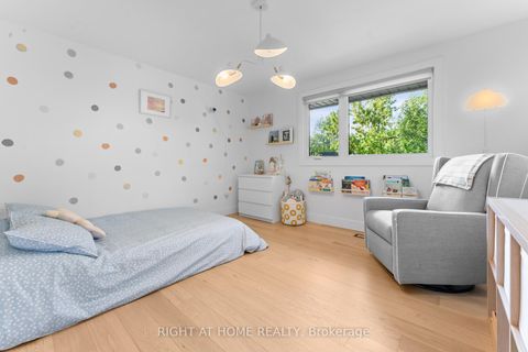 Photo 33 at 10 Wingrove Hill, City Centre West, Toronto