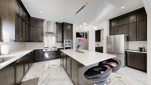 Photo 6 at 3 Mary Willson Court, Sharon, East Gwillimbury