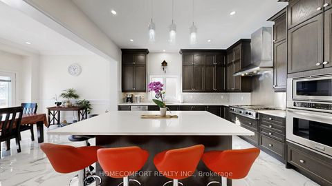 Photo 7 at 3 Mary Willson Court, Sharon, East Gwillimbury