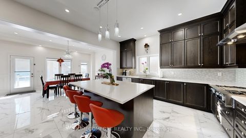 Photo 8 at 3 Mary Willson Court, Sharon, East Gwillimbury