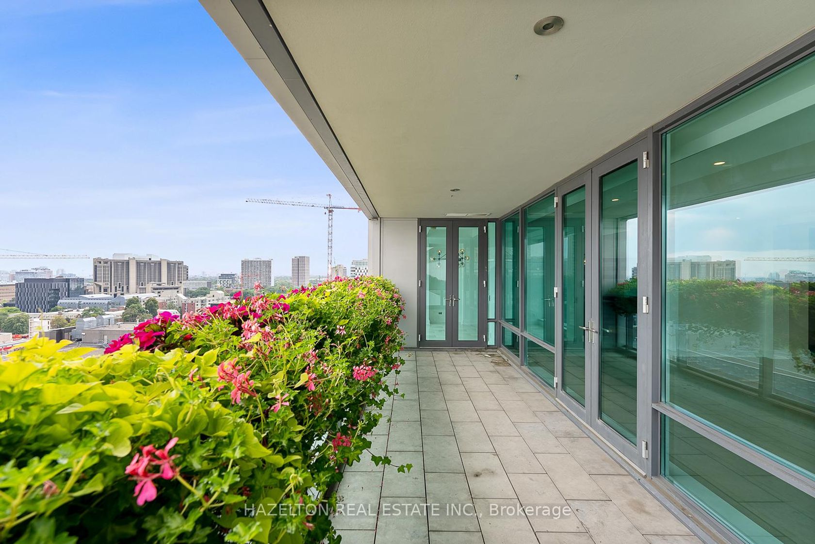1402 - 206 Bloor Street W, Annex, Toronto photo number 2