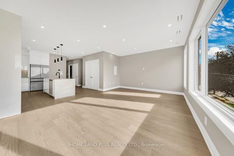 Photo 6 at 78 Bowie Avenue, Belgravia, Toronto