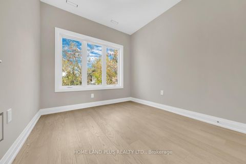 Photo 13 at 78 Bowie Avenue, Belgravia, Toronto