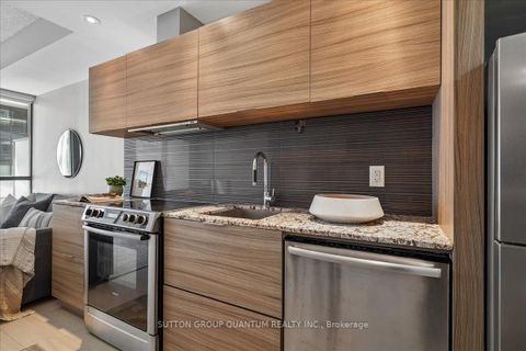 Photo 9 at 404 - 8 Charlotte Street, Waterfront Communities C1, Toronto