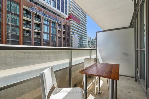 Photo 17 at 404 - 8 Charlotte Street, Waterfront Communities C1, Toronto