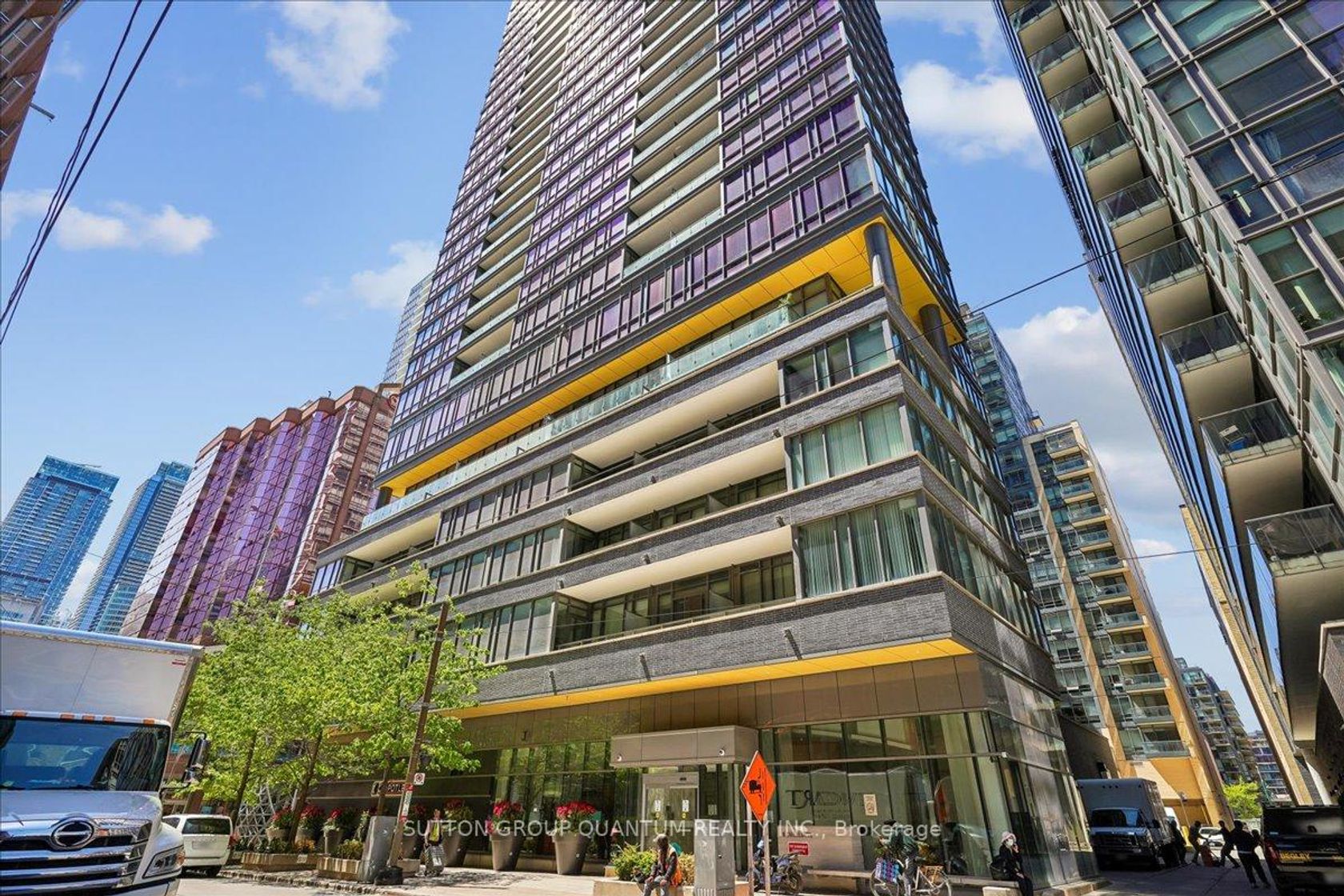 404 - 8 Charlotte Street, Waterfront Communities C1, Toronto photo number 2