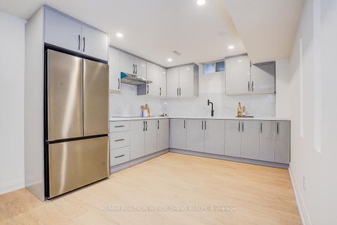 Photo 41 at 16 Hartwell Way, Bayview Northeast, Aurora