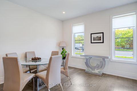 Photo 3 at 9376 Bayview Avenue, Observatory, Richmond Hill