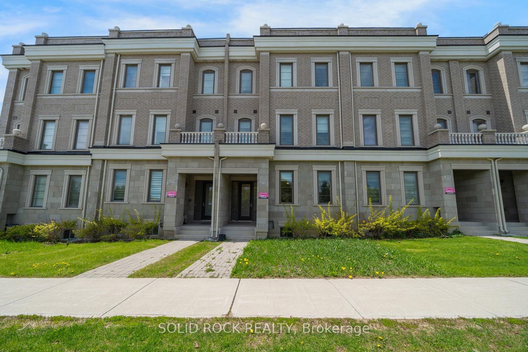 9376 Bayview Avenue, Observatory, Richmond Hill photo number 2
