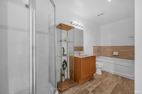 Photo 13 at PH304 - 17 Barberry Place, Bayview Village, Toronto