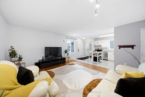 Photo 6 at 27 Athabaska Road, Holly, Barrie