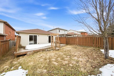 Photo 18 at 27 Athabaska Road, Holly, Barrie