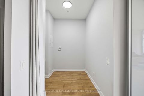 Photo 10 at 303 - 88 Park Lawn Road, Mimico, Toronto