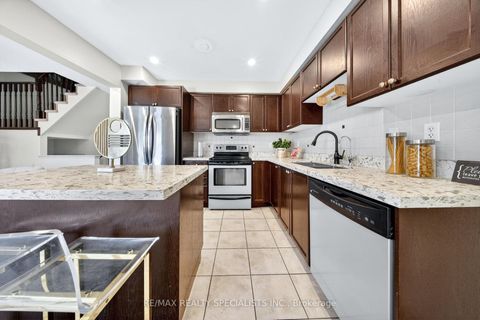 Photo 16 at 45 Warnford Circle, Northeast Ajax, Ajax