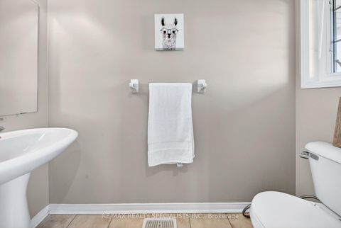 Photo 19 at 45 Warnford Circle, Northeast Ajax, Ajax
