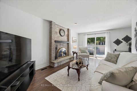 Photo 10 at 786 Greenbriar Drive, Eastdale, Oshawa