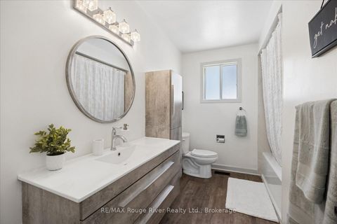 Photo 17 at 786 Greenbriar Drive, Eastdale, Oshawa