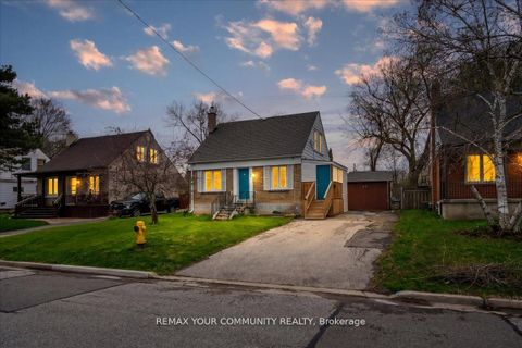 Photo 1 at 31 Allister Avenue, Cliffcrest, Toronto