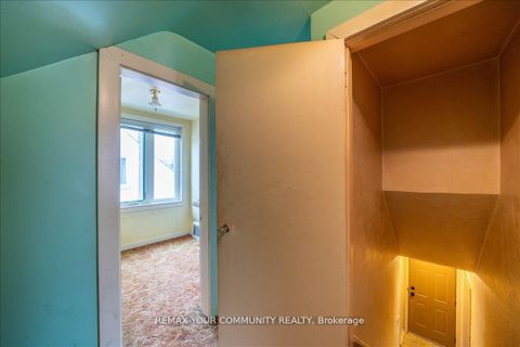 Photo 23 at 31 Allister Avenue, Cliffcrest, Toronto