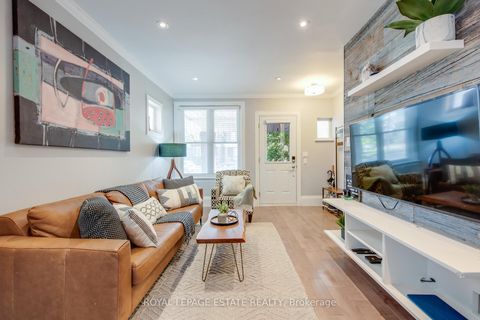 Photo 2 at 138 Woodmount Avenue, East York, Toronto