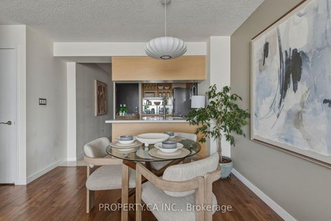 Photo 4 at 1105 - 410 Queens Quay W, Waterfront Communities C1, Toronto