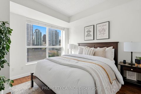 Photo 8 at 1105 - 410 Queens Quay W, Waterfront Communities C1, Toronto