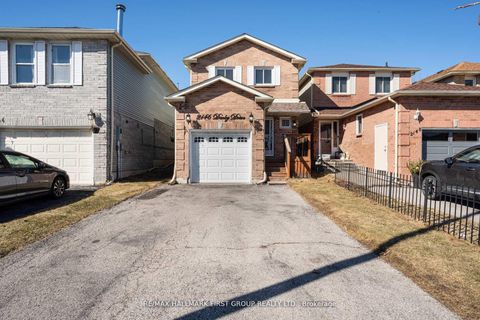 Photo 2 at 2146 Denby Drive, Brock Ridge, Pickering