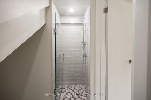 Photo 9 at 196 Livingstone Avenue, Belgravia, Toronto